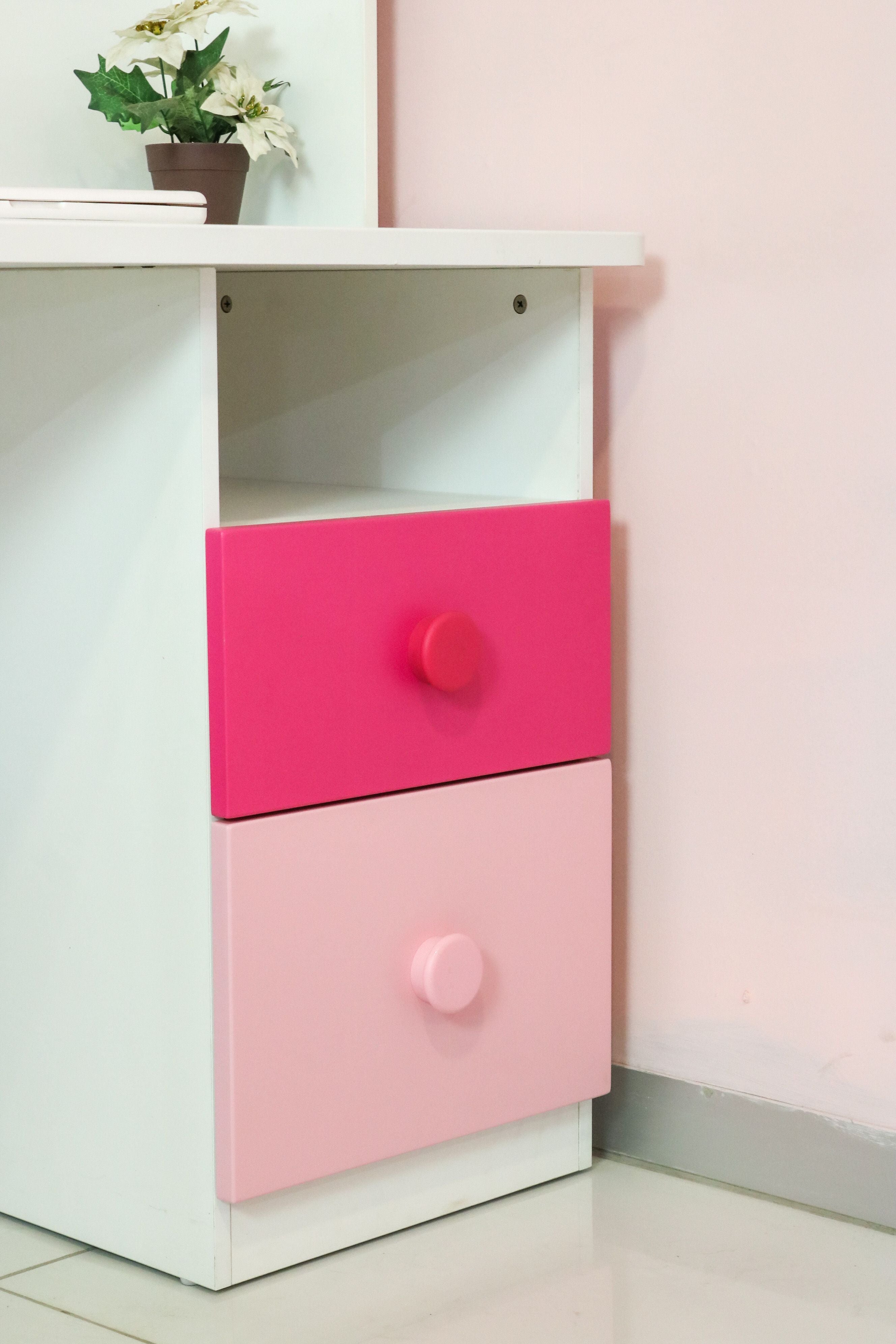 Kids Como Study Desk With Storage