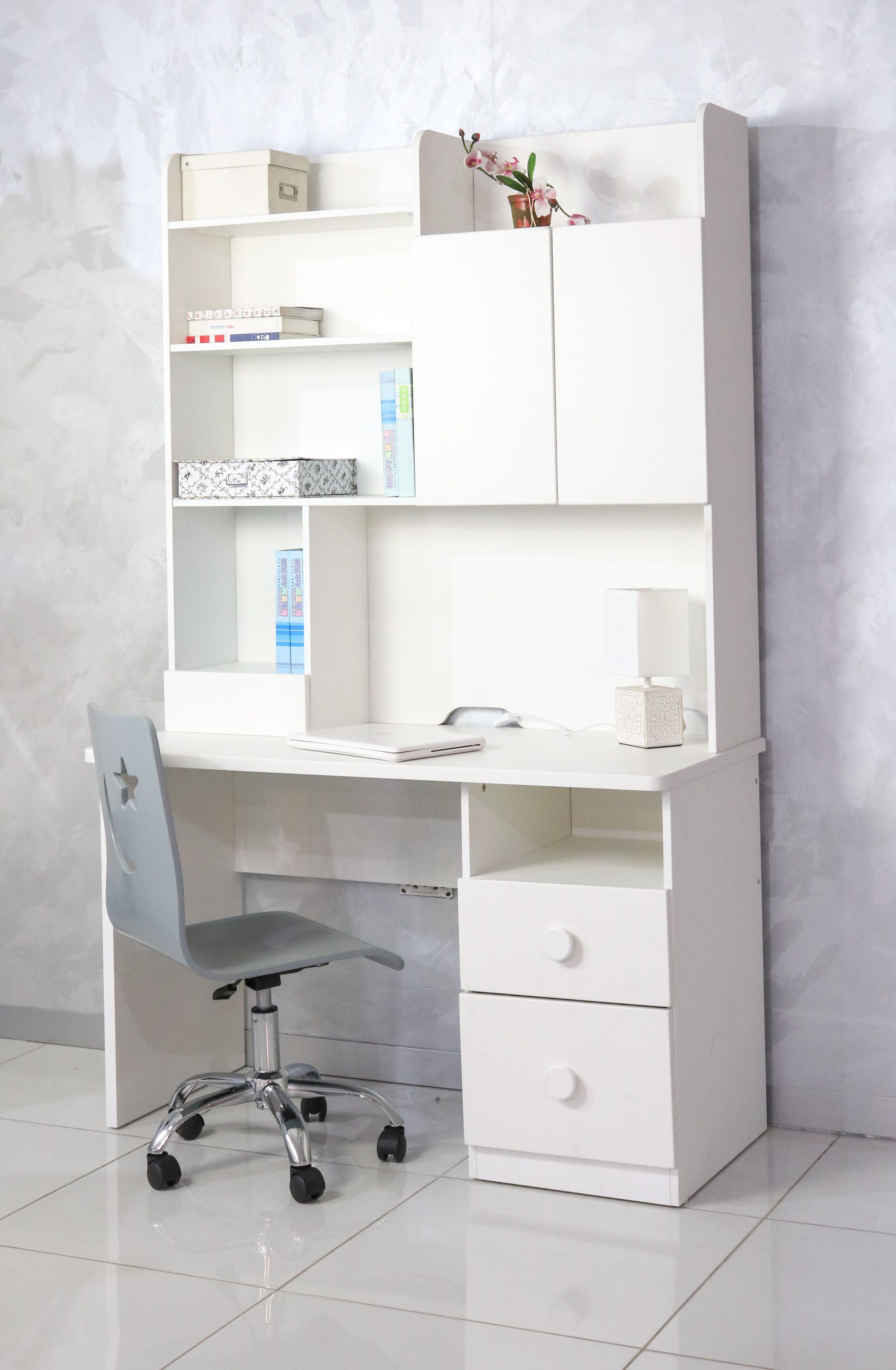 Kids Como Study Desk With Storage